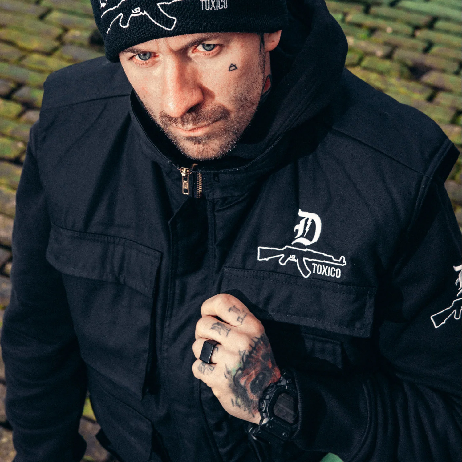 Thumbnail 1